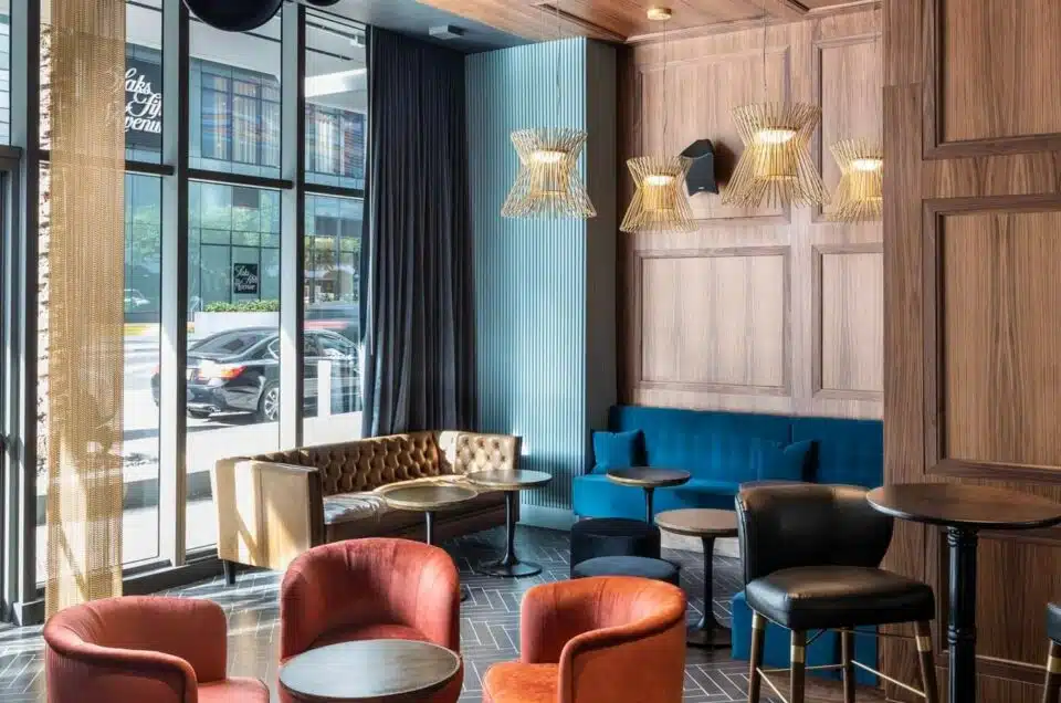 Sonorisation de Bar & Restaurant : Comment créer une ambiance sonore adaptée à votre établissement ?